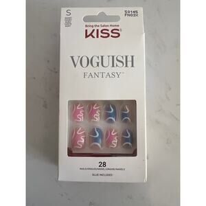 KISS VOGUISH FANTASY SHORT GEL NAILS BLUE PINK WHITE BRAND NEW